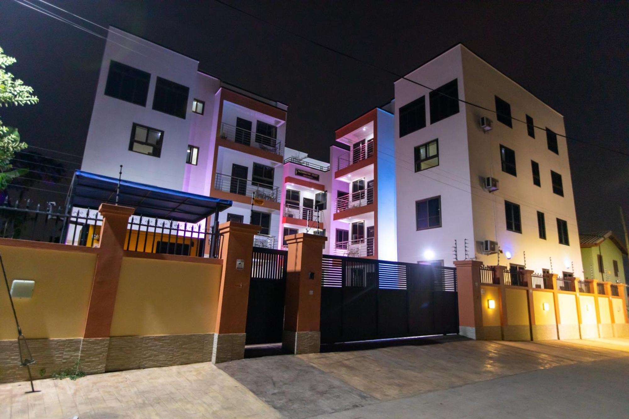 Washington Apartments - Just 25Mins Drive From The Airport Kwashieman Exterior foto